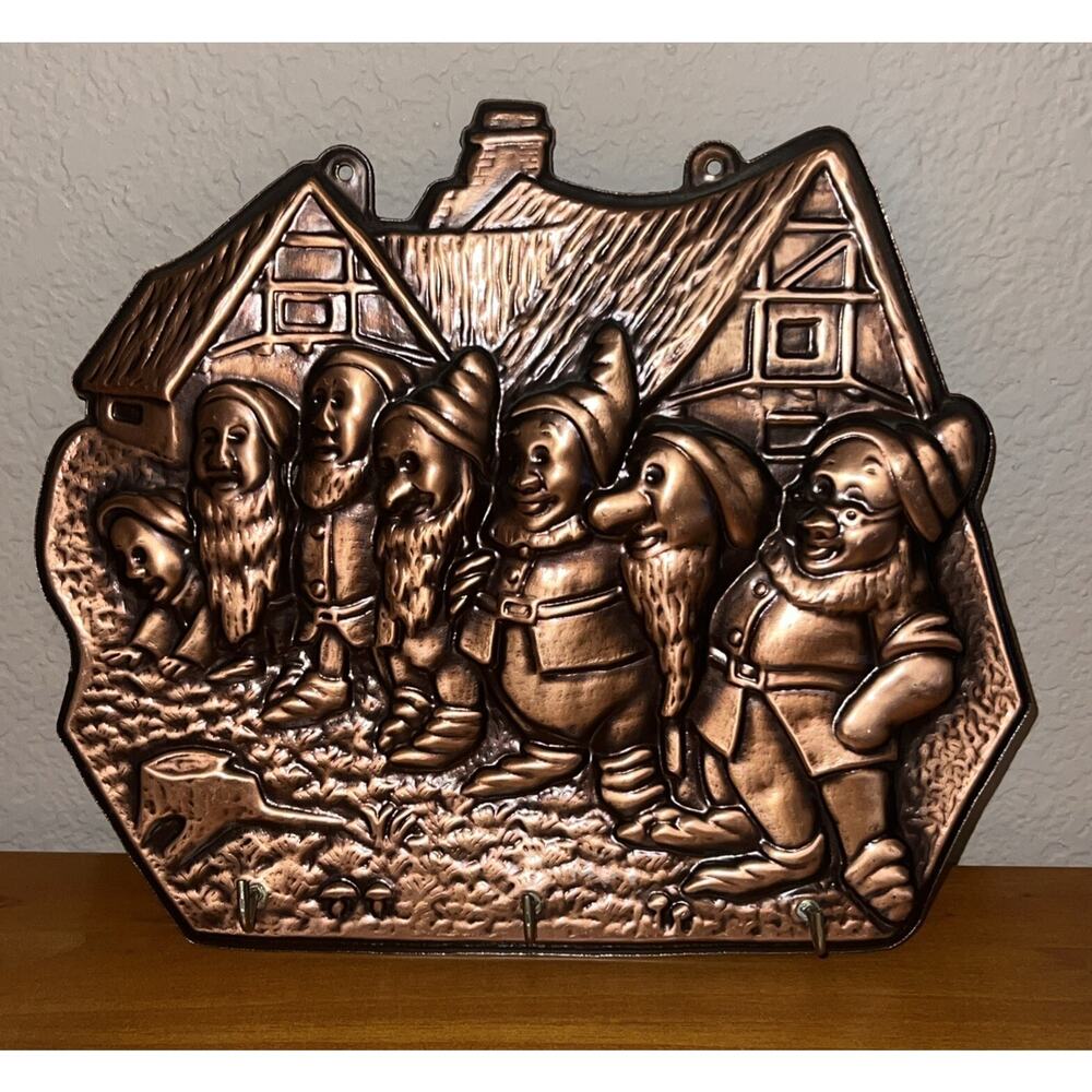 RARE Vintage 7 Dwarfs Handmade Copper Dish Towel Key Hook Rack Cottage Decor
